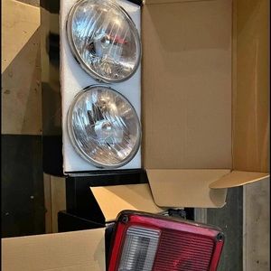 Jeep Wrangler stock 2016 headlights and taillights